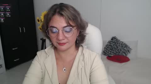 Snapshot of ana_hotmilfx chatting on 6, 3, 2025 ANA online show from 6, 3, 2025