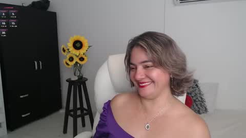 Snapshot of ana_hotmilfx chatting on 7, 3, 2025 ANA online show from 7, 3, 2025