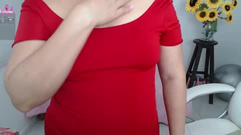 Snapshot of ana_hotmilfx chatting on 15, 9, 2025 ANA online show from 15, 9, 2025