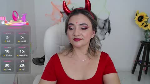 Snapshot of ana_hotmilfx chatting on 1, 11, 2025 ANA online show from 1, 11, 2025