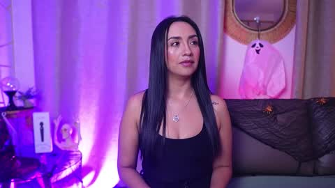   online show from 17, 10, 2025