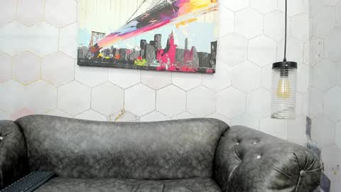 ANNA FUENTES online show from 10, 1, 2025