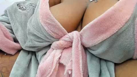 ANNA FUENTES online show from 13, 1, 2025