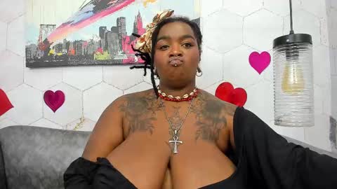 ANNA FUENTES online show from 19, 2, 2025