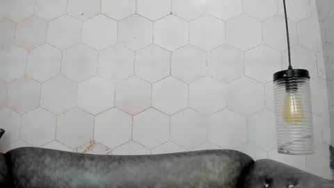 ANNA FUENTES online show from 4, 3, 2025