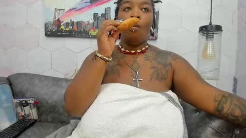 ANNA FUENTES online show from 7, 3, 2025