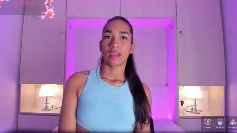 anaacollins_ online show from 18, 3, 2026