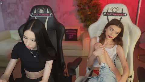 Snapshot of anabel054 chatting on 4, 6, 2026 Anabel Kira Zlata Kira Elice Lana Dominika Sofy Kaila Bridget online show from 4, 6, 2026