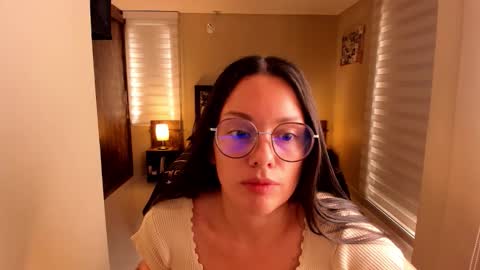 Snapshot of anabel_25 chatting on 7, 10, 2025 Anabel online show from 7, 10, 2025