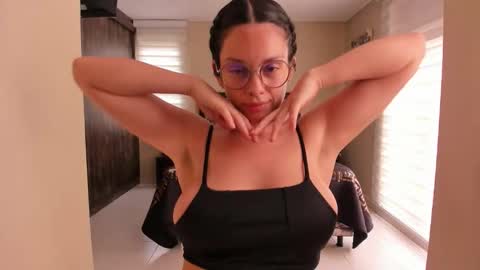 Snapshot of anabel_25 chatting on 27, 2, 2026 Anabel online show from 27, 2, 2026