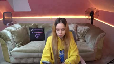 PLAYHARD054 online show from 27, 11, 2025