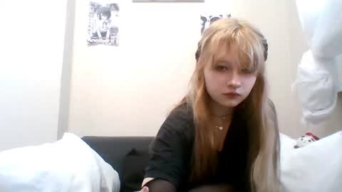 Snapshot of anabelbrando chatting on 20, 6, 2026 Malvina online show from 20, 6, 2026