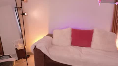 ANABEL WOLF  online show from 30, 7, 2026