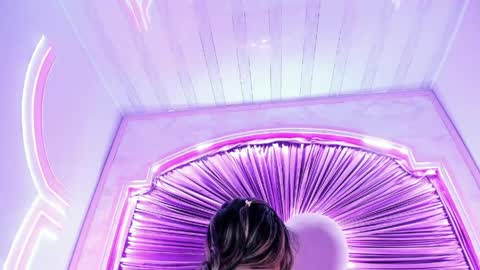 Snapshot of anaelle_bardin chatting on 23, 5, 2026 Anna online show from 23, 5, 2026
