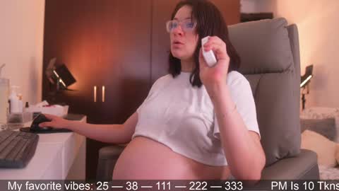 Snapshot of anah_ chatting on 27, 4, 2026 IG Soyanah online show from 27, 4, 2026
