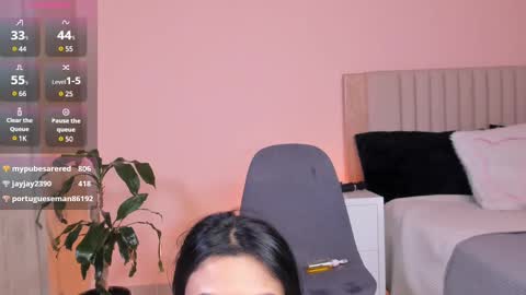 Ana Henao or Annie... Follow me ahenaocb Insta  X online show from 4, 3, 2025