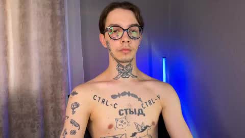 Snapshot of anahori_simon chatting on 5, 1, 2025 simon online show from 5, 1, 2025