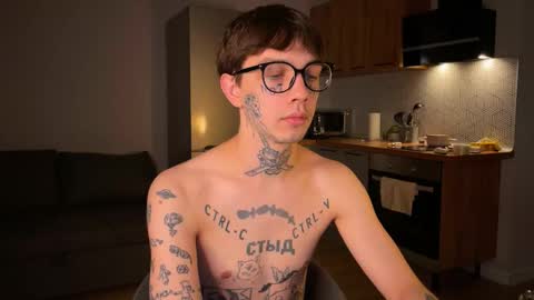 Snapshot of anahori_simon chatting on 23, 10, 2025 simon online show from 23, 10, 2025