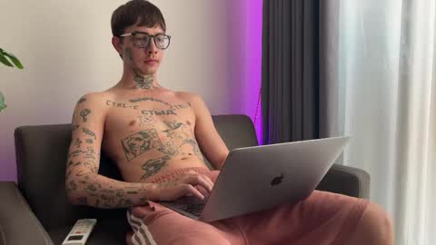 Snapshot of anahori_simon chatting on 31, 5, 2026 simon online show from 31, 5, 2026