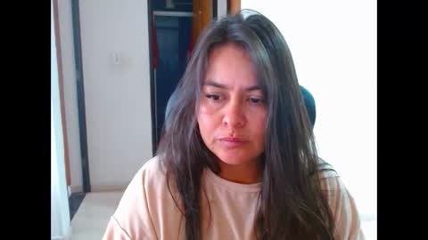 Snapshot of anaids_dam chatting on 19, 4, 2026 anaids online show from 19, 4, 2026