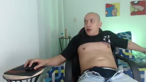 Snapshot of anakin_swalker chatting on 25, 1, 2025 anakin_swalker online show from 25, 1, 2025