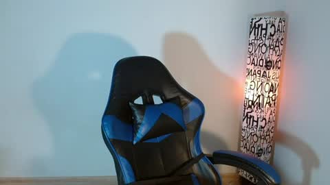 Snapshot of anarosse__ chatting on 4, 7, 2026 ana 3 online show from 4, 7, 2026