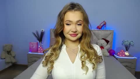 anastacyyellig online show from 17, 1, 2025