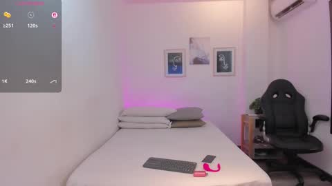 Snapshot of anastasia_lauren chatting on 29, 9, 2025 Ana online show from 29, 9, 2025