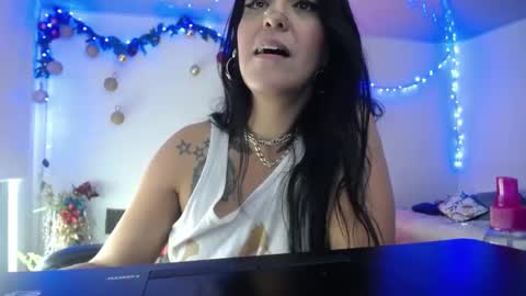 Jennyfer.... but u can say me Anastasia online show from 28, 12, 2024