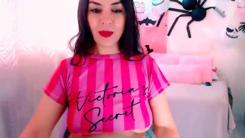 Snapshot of anaughty_kitten chatting on 29, 10, 2025 Tatiana I was Latingoddess69 online show from 29, 10, 2025
