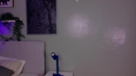 Kendra  online show from 10, 4, 2026