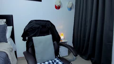 Snapshot of ander_012 chatting on 23, 6, 2026 Ander Arias online show from 23, 6, 2026