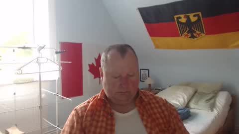 Snapshot of andre124231 chatting on 8, 9, 2025 Andre online show from 8, 9, 2025