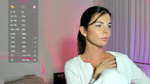 Snapshot of andrea__bass chatting on 16, 4, 2026 andrea__bass online show from 16, 4, 2026