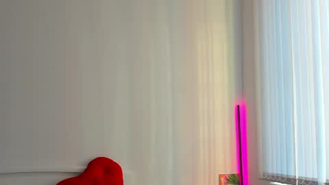 Snapshot of andrea__bass chatting on 28, 4, 2026 andrea__bass online show from 28, 4, 2026