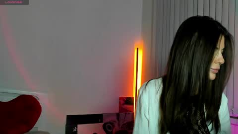Snapshot of andrea__bass chatting on 31, 5, 2026 andrea__bass online show from 31, 5, 2026