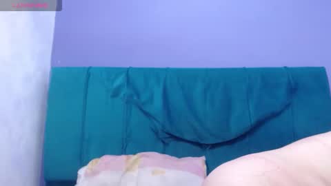 ANDREA LOPEZ online show from 5, 4, 2026