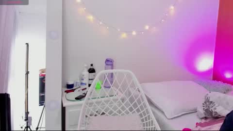  Andrea  online show from 29, 10, 2025