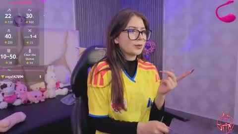 Snapshot of andrea_tay1 chatting on 7, 7, 2026 andrea_tay1 online show from 7, 7, 2026