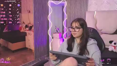 Snapshot of andrea_tay1 chatting on 4, 8, 2026 andrea_tay1 online show from 4, 8, 2026