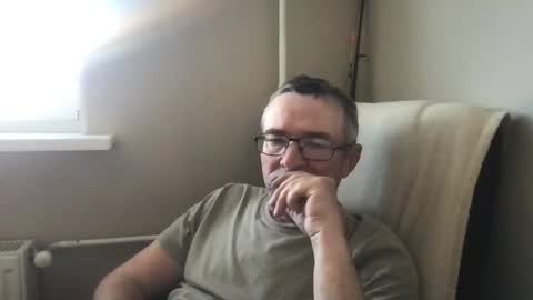 Snapshot of andreass60 chatting on 17, 5, 2026 andreass60 online show from 17, 5, 2026