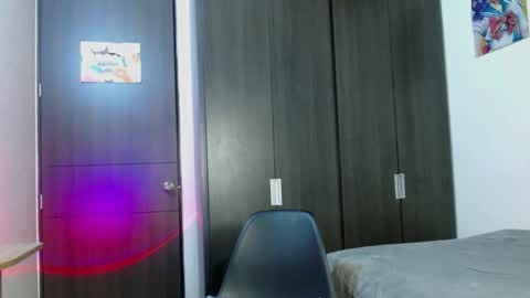 Andrew online show from 7, 10, 2025