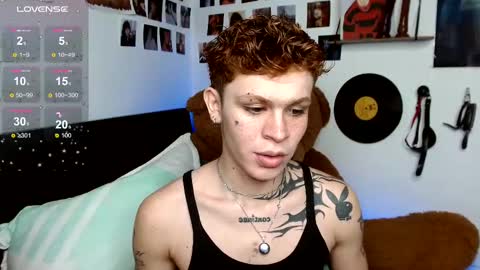 Snapshot of andreewwolffman chatting on 12, 3, 2025 Andrew online show from 12, 3, 2025