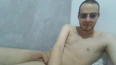 Snapshot of andres129494 chatting on 6, 2, 2026 andres129494 online show from 6, 2, 2026