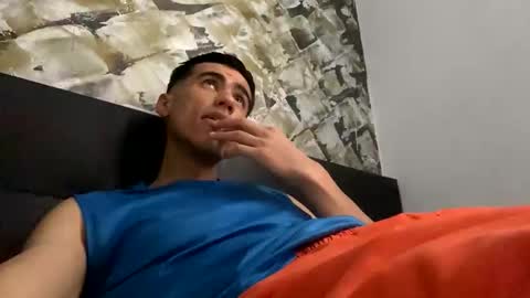 andres28413017 online show from 17, 9, 2025