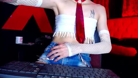 Snapshot of andres992563 chatting on 11, 5, 2026 Alann online show from 11, 5, 2026