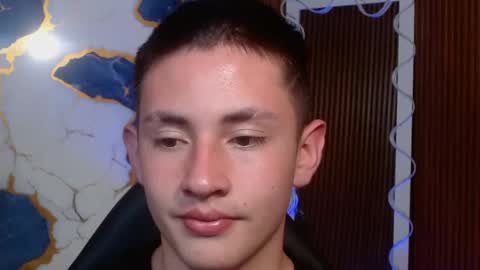 Snapshot of andres_tay chatting on 7, 5, 2026 andres_tay online show from 7, 5, 2026