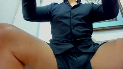Snapshot of andrescockthick25cm chatting on 25, 7, 2026 Sir BBC online show from 25, 7, 2026