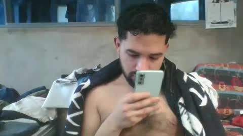 Snapshot of andresi00 chatting on 5, 12, 2025 andresi00 online show from 5, 12, 2025