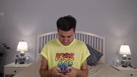 Justin Andrew online show from 13, 9, 2025